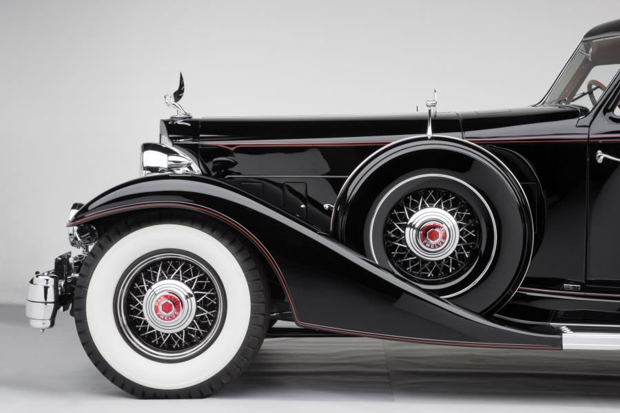  Packard Custom Twelve Coupe by Dietrich 1933 года  (фото 10 из 25)